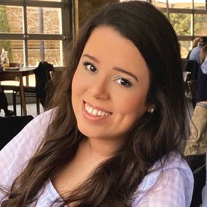 Meet your Posher, Angelica